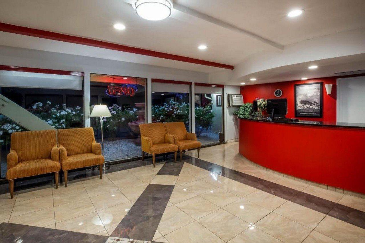 Travelodge By Wyndham Red Bluff South Of Redding Exterior photo
