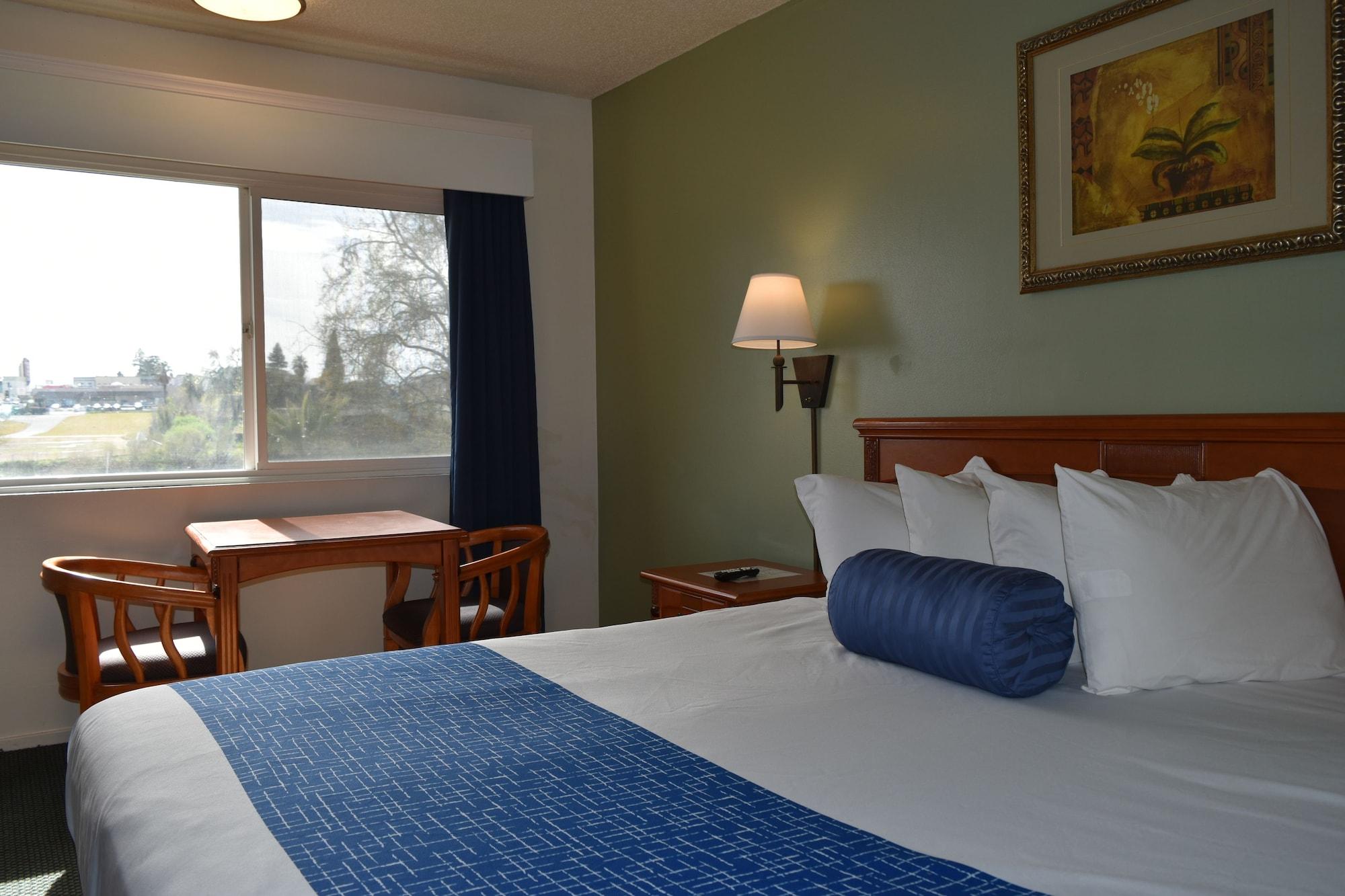 Travelodge By Wyndham Red Bluff South Of Redding Exterior photo