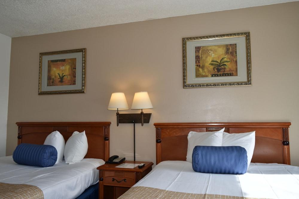 Travelodge By Wyndham Red Bluff South Of Redding Exterior photo