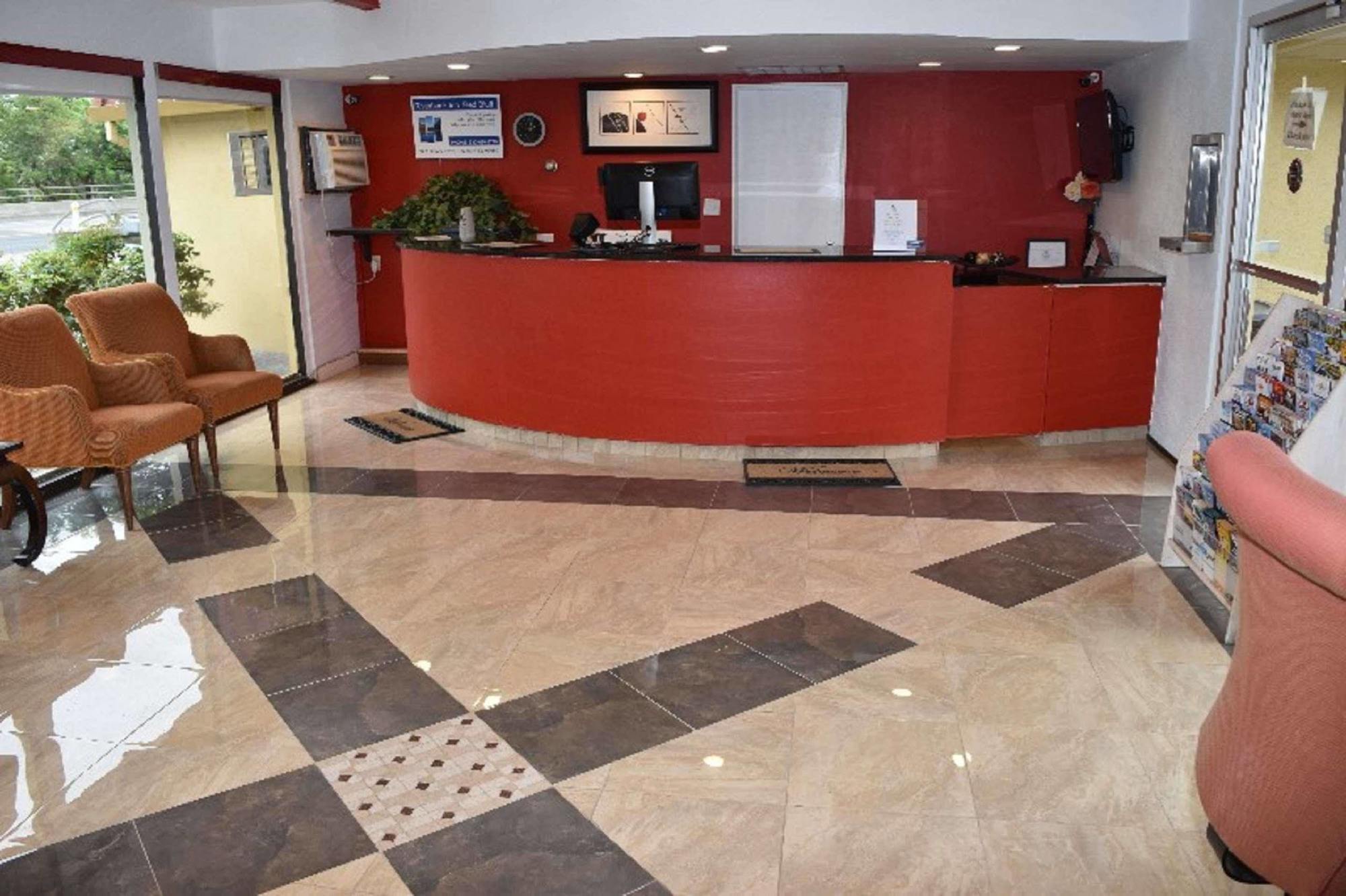 Travelodge By Wyndham Red Bluff South Of Redding Exterior photo